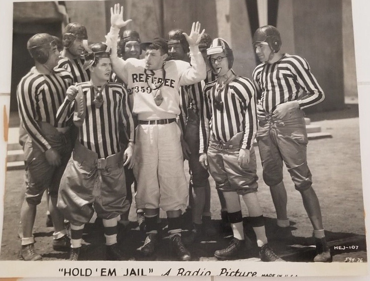 Ernie Adams, Robert Woolsey y Bert Wheeler en Prisioneros Jugadores
