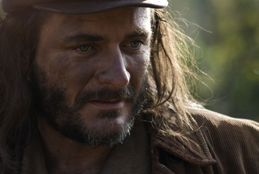 Álex Brendemühl en Entrelobos