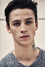 picture of actor Ash Stymest