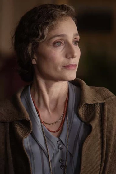 Kristin Scott Thomas en una-familia-con-clase