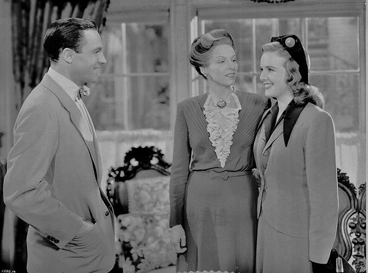 Gene Kelly, Gale Sondergaard y Deanna Durbin en luz-en-el-alma
