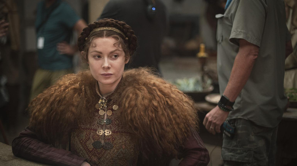 Emily Beecham en Guillermo Tell (Rodaje)