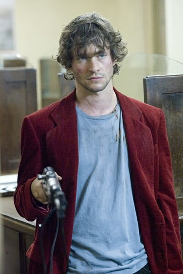 Hugh Dancy en La Marca del Lobo