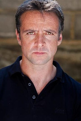 picture of actor Richard Harrington