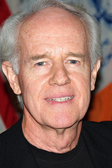 picture of actor Mike Farrell