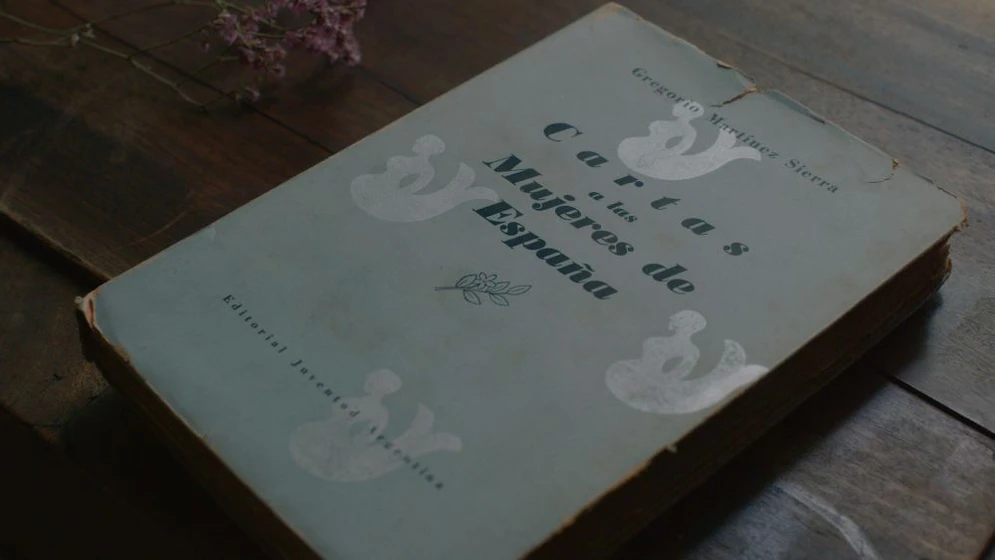 Imagen de a-las-mujeres-de-espana-maria-lejarraga