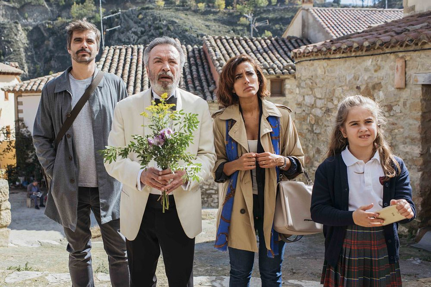 Inma Cuesta, Oscar Martínez [I], Nacho López y Mafalda Carbonell en Vivir dos Veces