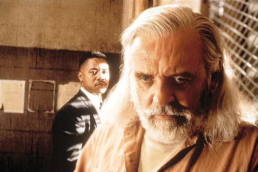 Anthony Hopkins y Cuba Gooding Jr. en Instinto