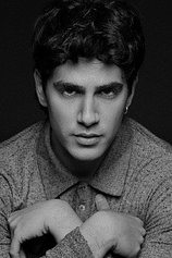 picture of actor Pau Simon