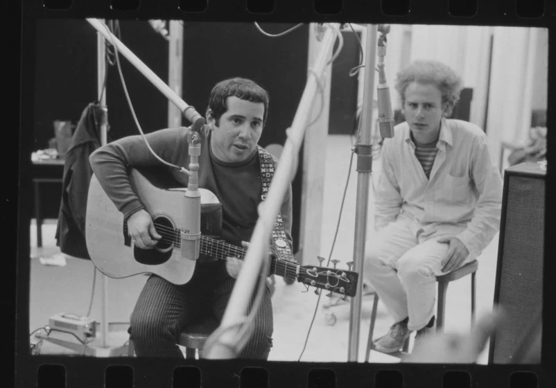 Paul Simon y Art Garfunkel en in-restless-dreams-la-musica-de-paul-simon