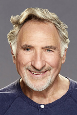 photo of person Judd Hirsch