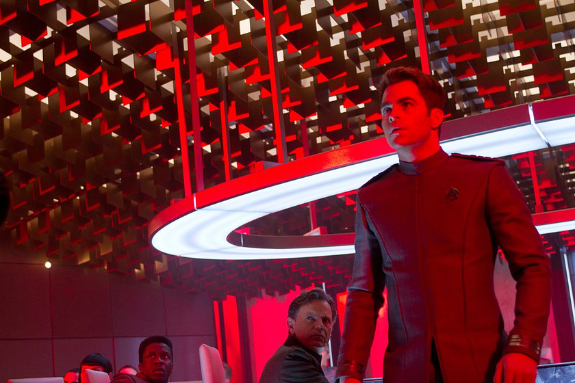 Chris Pine en Star Trek. En la oscuridad