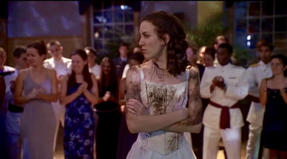 Christy Carlson Romano en cadete-kelly