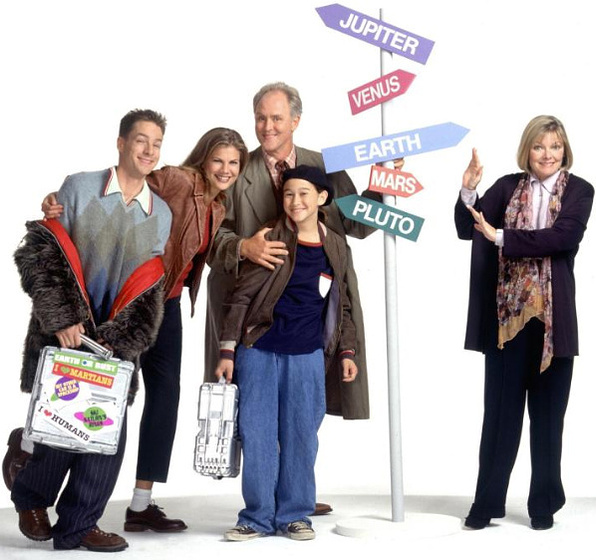 John Lithgow, Joseph Gordon-Levitt, Jane Curtin, French Stewart y Kristen Johnston en Cosas de Marcianos