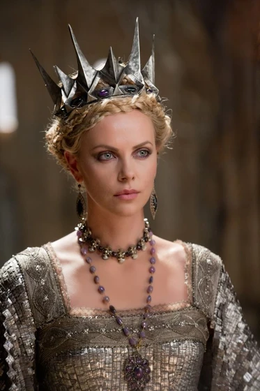Charlize Theron en Blancanieves y la leyenda del cazador