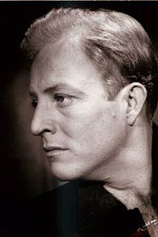 picture of actor Simon Scott