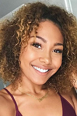 picture of actor Parker McKenna Posey