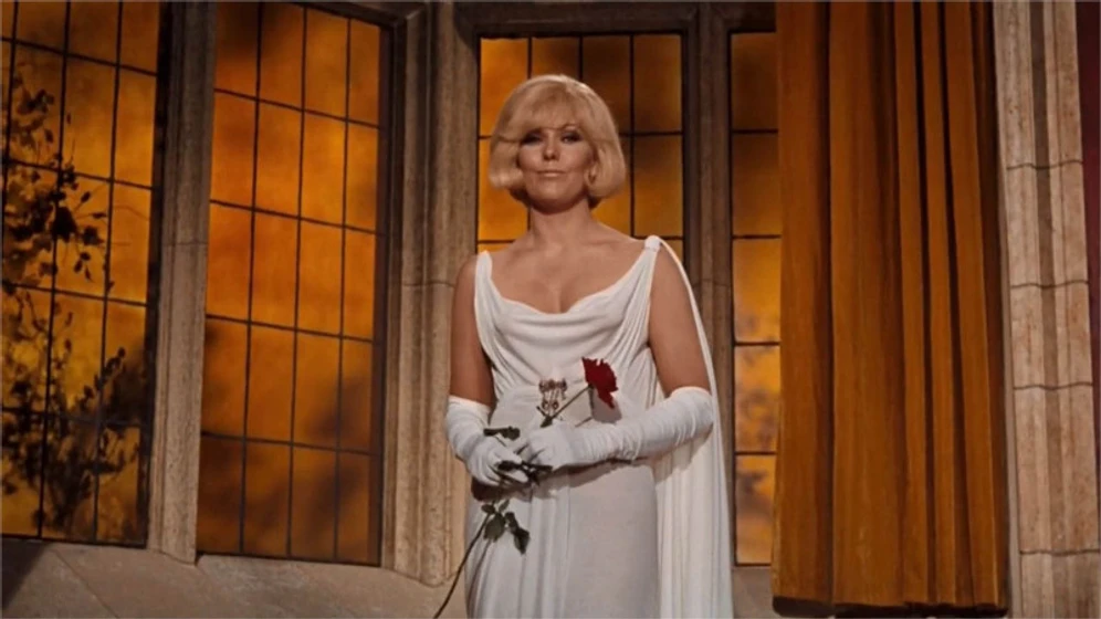 Kim Novak en la-leyenda-de-lylah-clare
