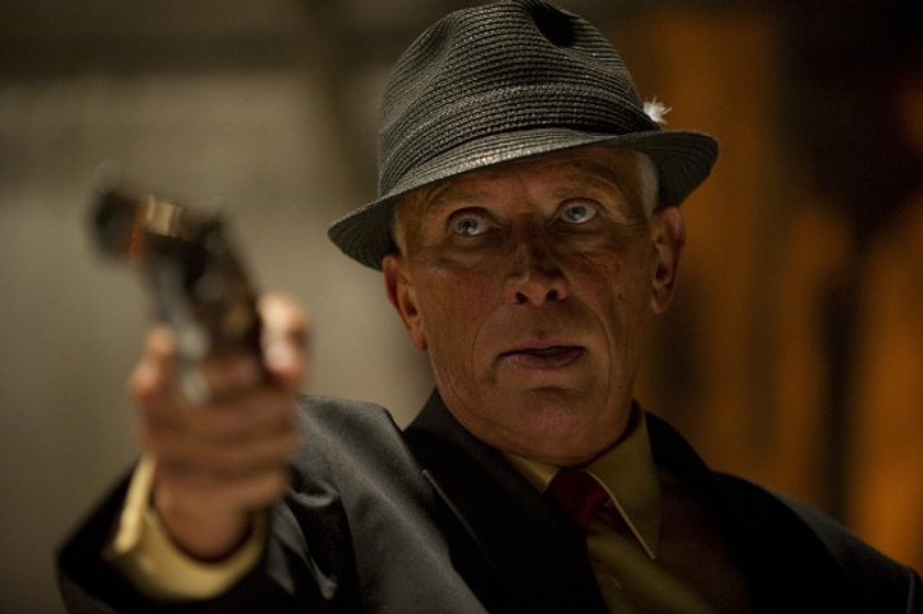 Peter Weller en Los Ojos del Dragón
