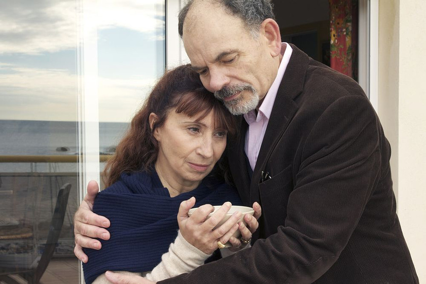 Ariane Ascaride y Jean-Pierre Darroussin en La Casa junto al mar