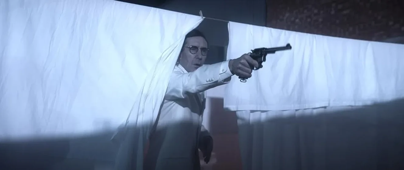 Paul McGann en the-undertaker