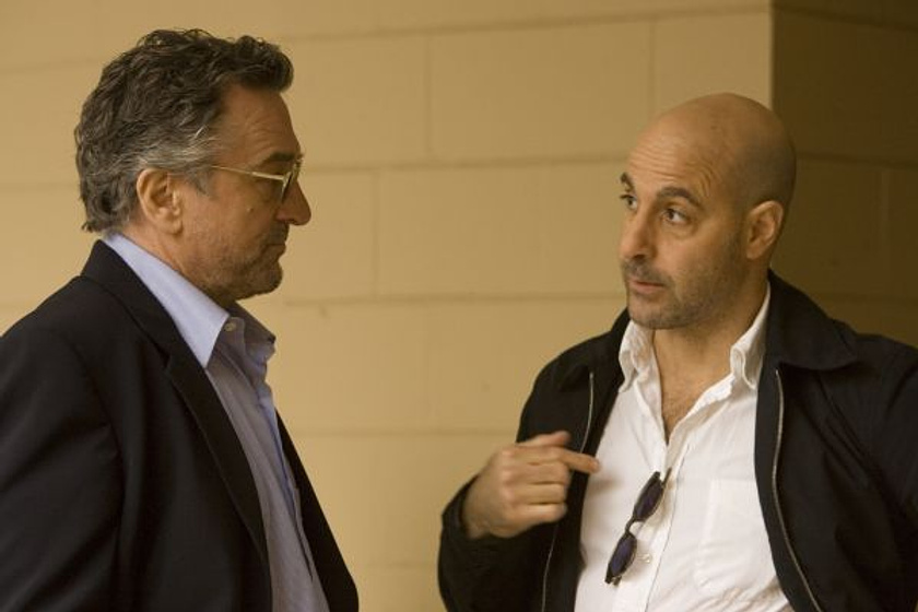 Robert De Niro y Stanley Tucci en Algo pasa en Hollywood