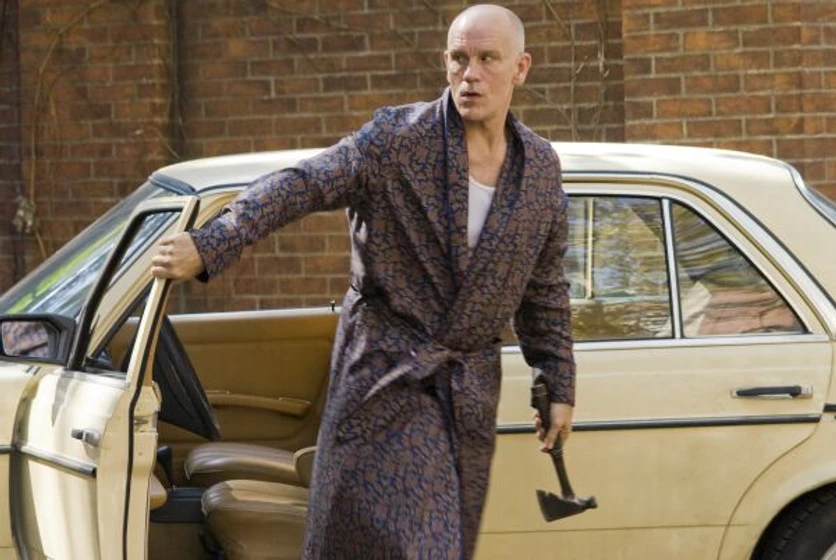 John Malkovich en quemar-despues-de-leer