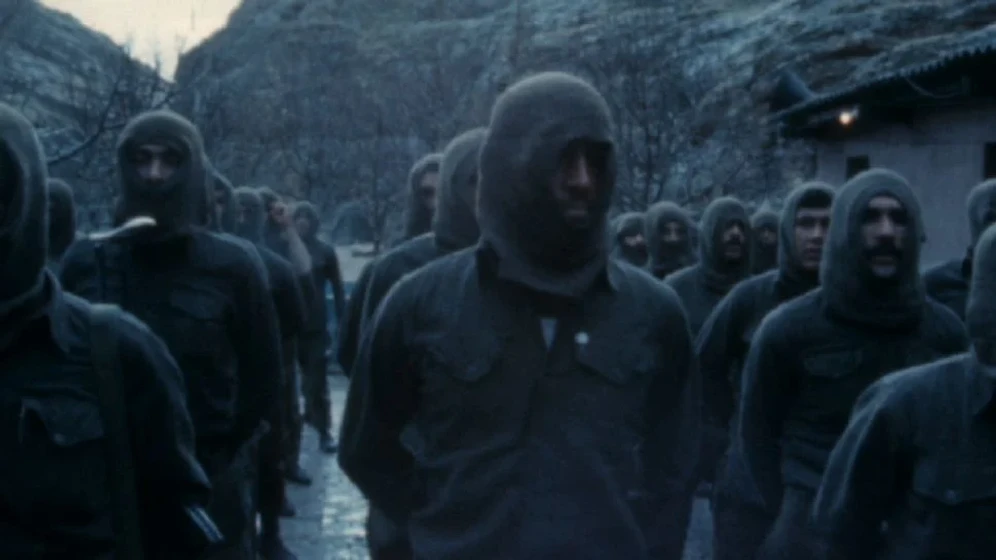Imagen de revolutionaries-never-die