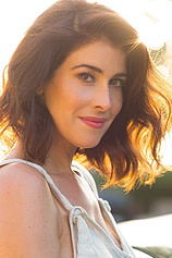 picture of actor Krizia Bajos