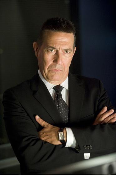 Ciarán Hinds en La Montaña Embrujada