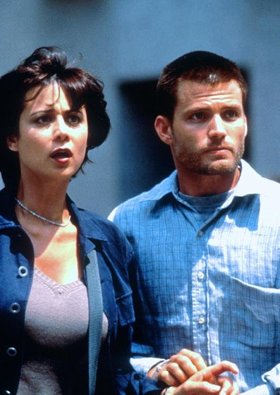 Casper Van Dien y Catherine Bell en Máxima Tensión
