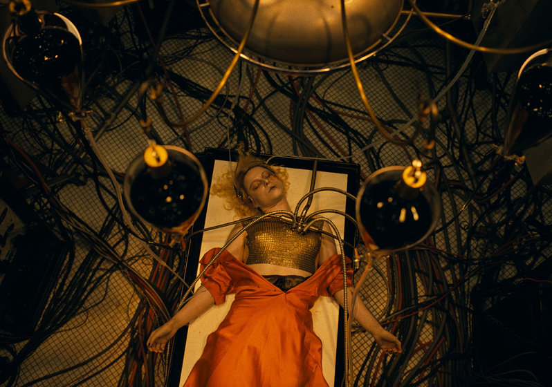 Imagen de ¡La Novia!  (Jessie Buckley)