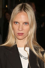 photo of person Mary Komasa
