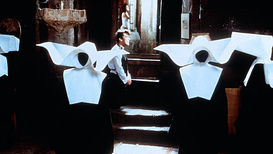 still of movie El Hotel de los fantasmas