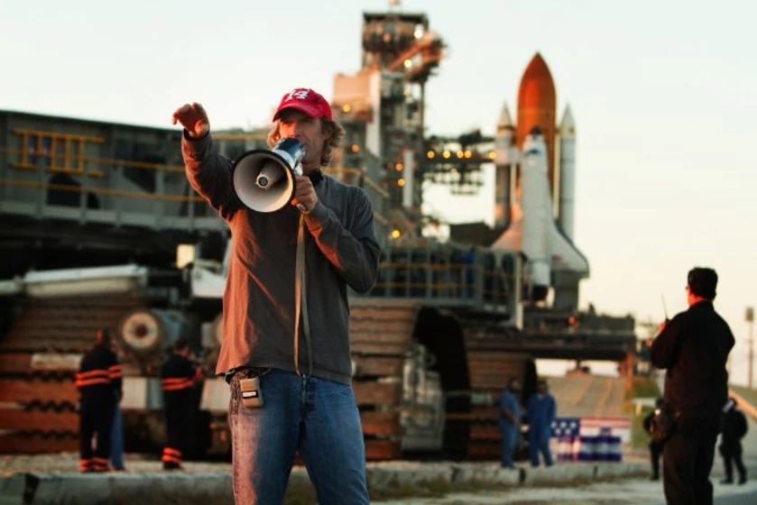 Michael Bay en Transformers: El lado oscuro de la Luna