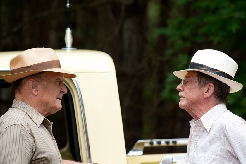 John Hurt y Robert Duvall en jayne-mansfield-s-car