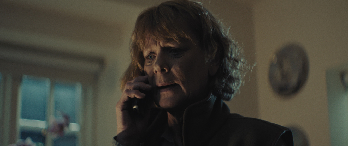 Samantha Bond en The Kindred