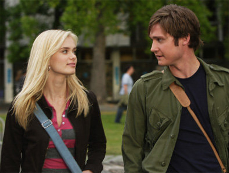 Sara Paxton y James Kirk en Hacia el Abismo