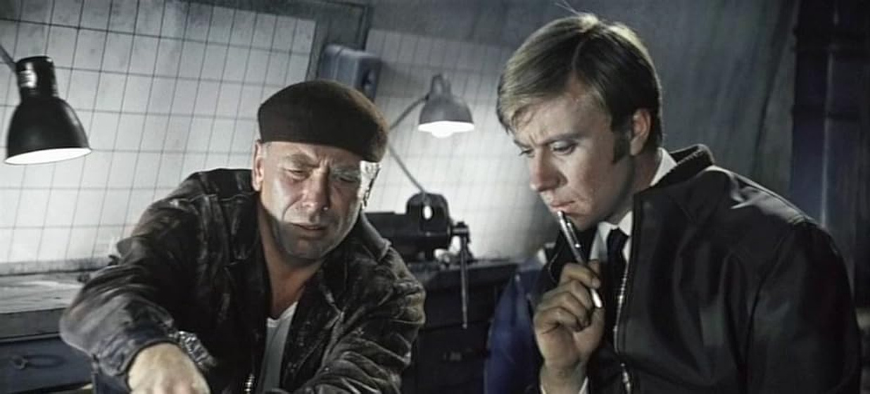 Andrei Mironov y Anatoliy Papanov en el-brazo-de-los-diamantes