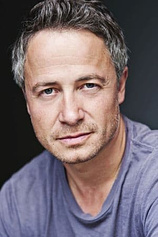 picture of actor Oliver Milburn