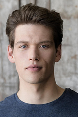 picture of actor Cameron Cowperthwaite