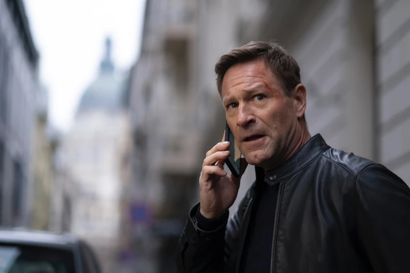 Aaron Eckhart en red-de-traicion