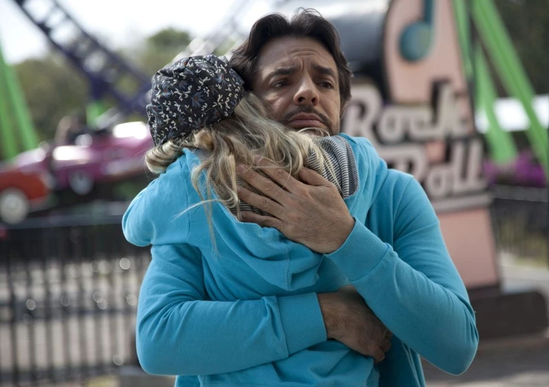 Eugenio Derbez y Loreto Peralta en no-se-aceptan-devoluciones