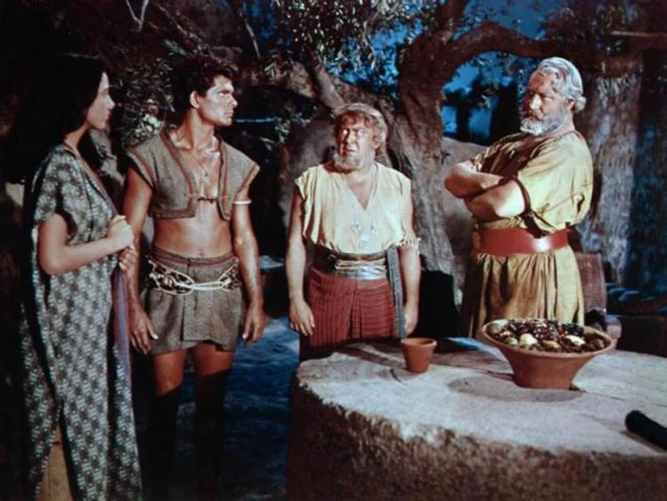 James Robertson Justice, Dewey Martin y Luisella Boni en tierra-de-faraones