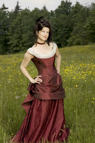 Daphne Zuniga en Su Única Oportunidad