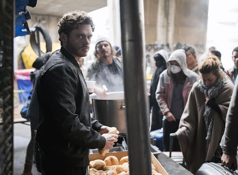 Richard Madden en oasis-2017