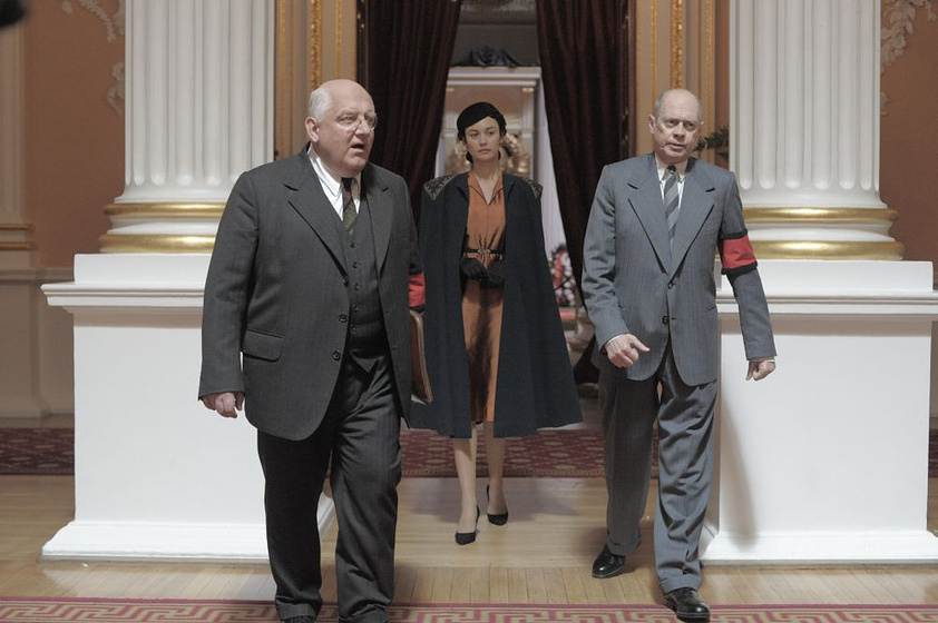 Steve Buscemi, Olga Kurylenko y Simon Russell Beale en La Muerte de Stalin