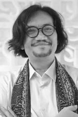 Foto de Whani Darmawan