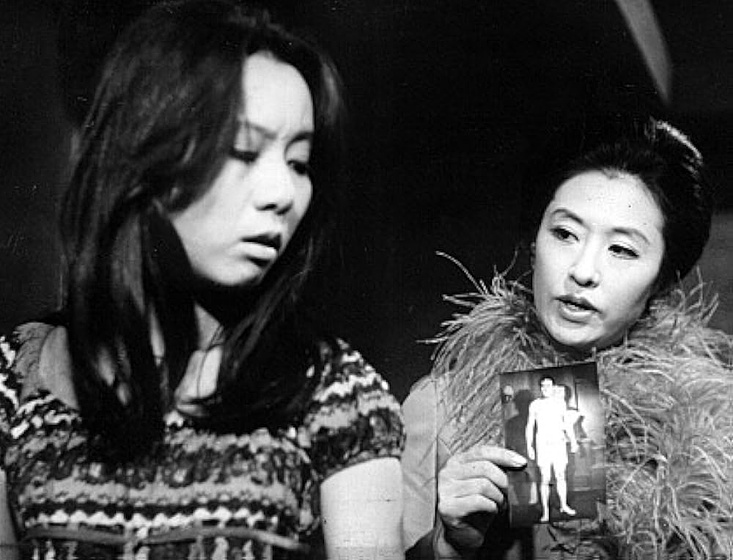Gye-hyeon Jeon y Yuh-Jung Youn en the-insect-woman