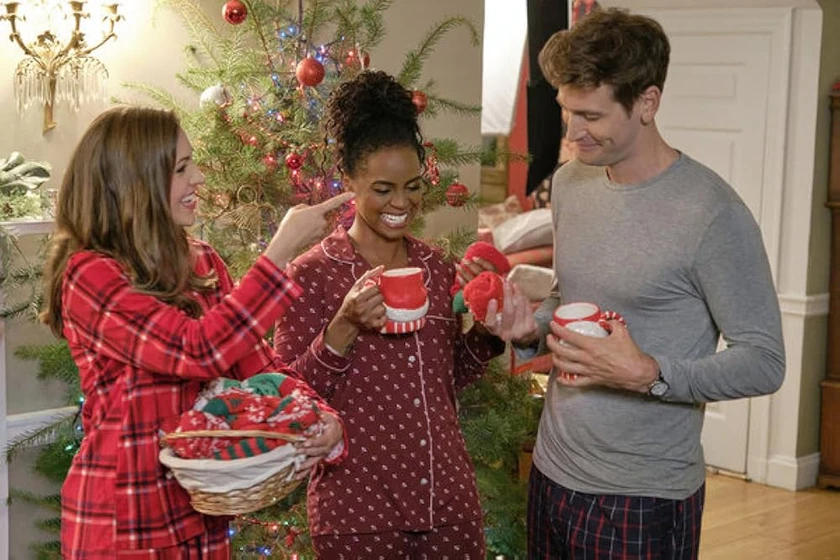 Krystal Joy Brown, Laura Osnes y Bradley Rose en una-navidad-real